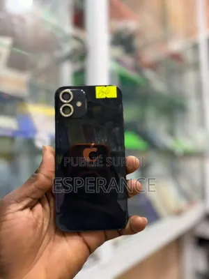 Apple iPhone 12 64 GB Noir