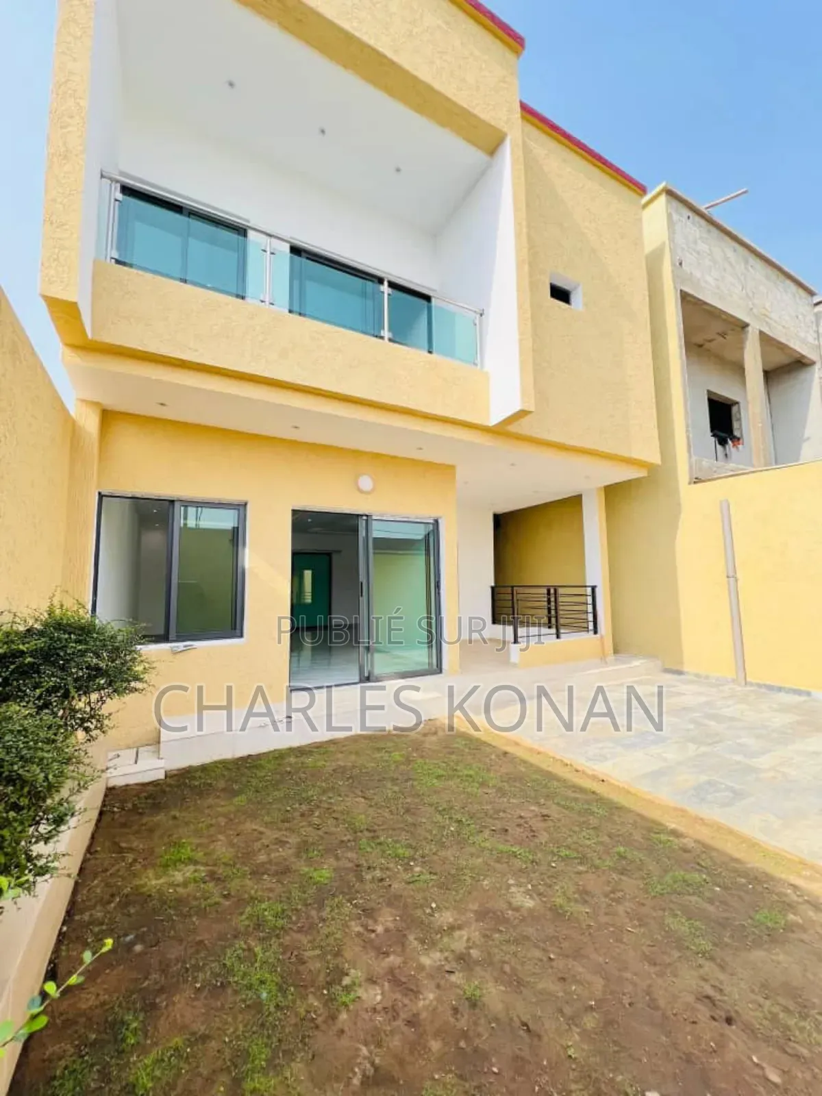 4chbre Duplex dans Bingerville à Vendre