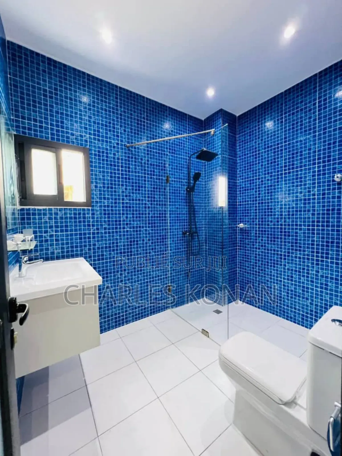 4chbre Duplex dans Bingerville à Vendre