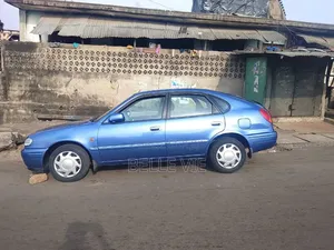 Toyota Corolla II 1999 Bleu