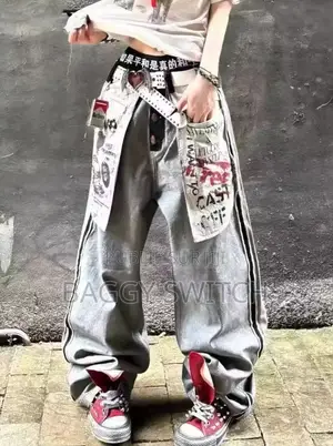 Pantalon Baggy "Street Vibes" Gris - Détails Graphiques Poches Larges