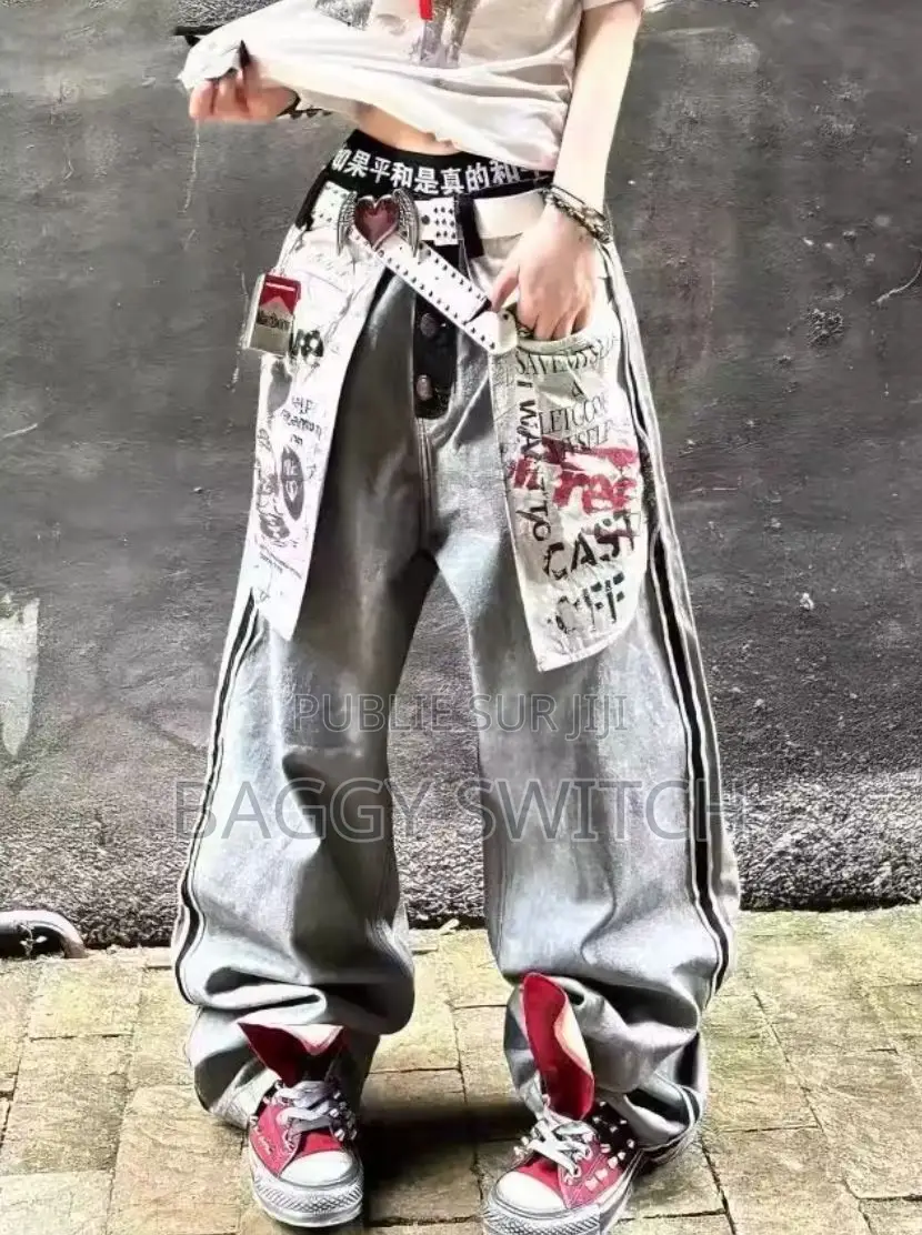 Pantalon Baggy "Street Vibes" Gris - Détails Graphiques Poches Larges