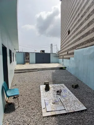 4chbre Villa dans Legacy Immobilier, Cocody à Louer