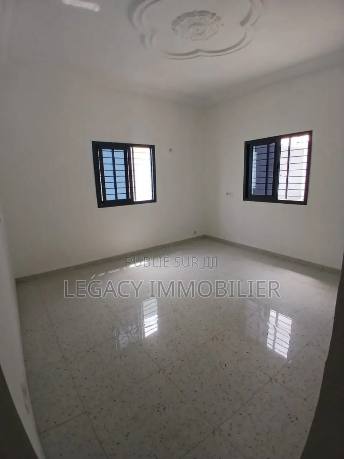 4chbre Villa dans Legacy Immobilier, Cocody à Louer