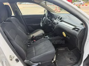 Suzuki Dzire 2023 Blanc