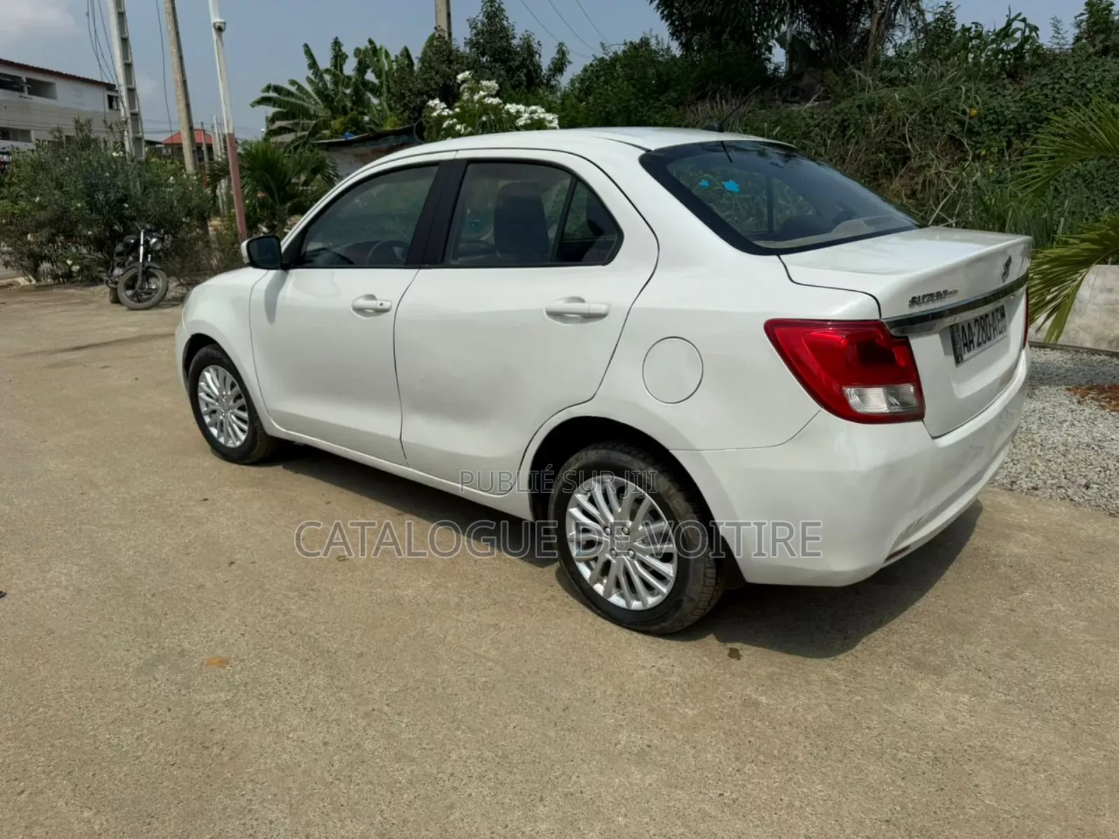 Suzuki Dzire 2023 Blanc