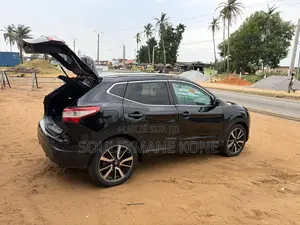 Nissan Qashqai 2016 Black