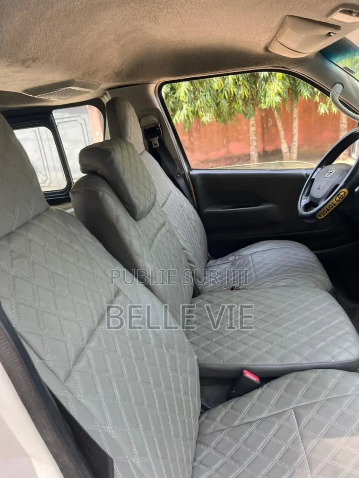 Toyota C-HR 2023 Blanc