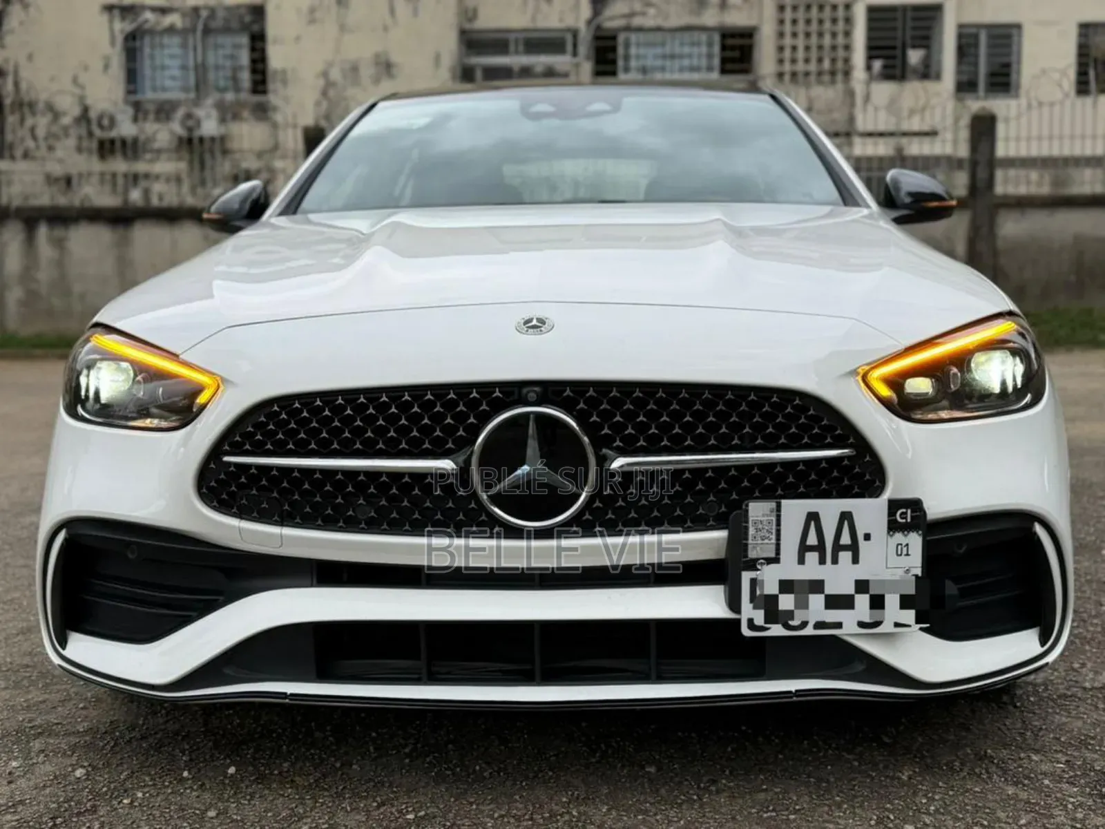 Nouveau Mercedes-Benz C300 2023 Blanc