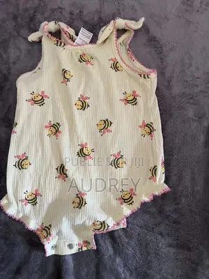 Lot De Vêtements 9-12 Mois