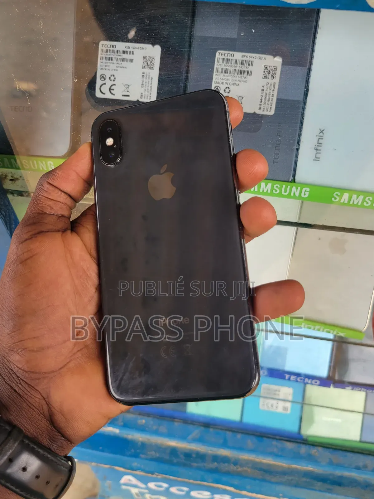 Apple iPhone X 64 GB Black