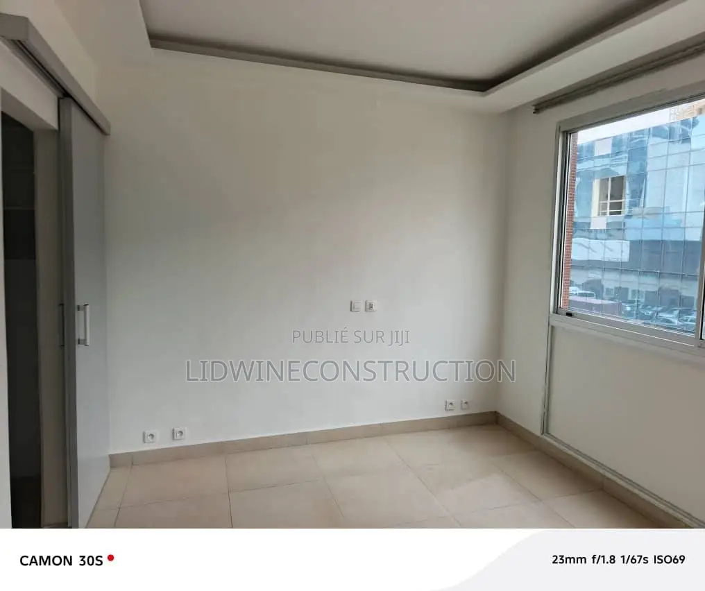 2chbre Appartement dans Le Plateau à Louer