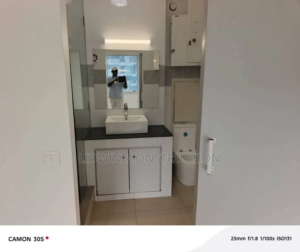 2chbre Appartement dans Le Plateau à Louer