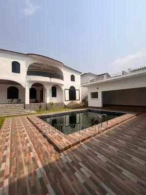 6chbre Maison dans Mohamed, Cocody à Vendre