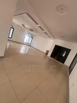 6chbre Maison dans Mohamed, Cocody à Vendre