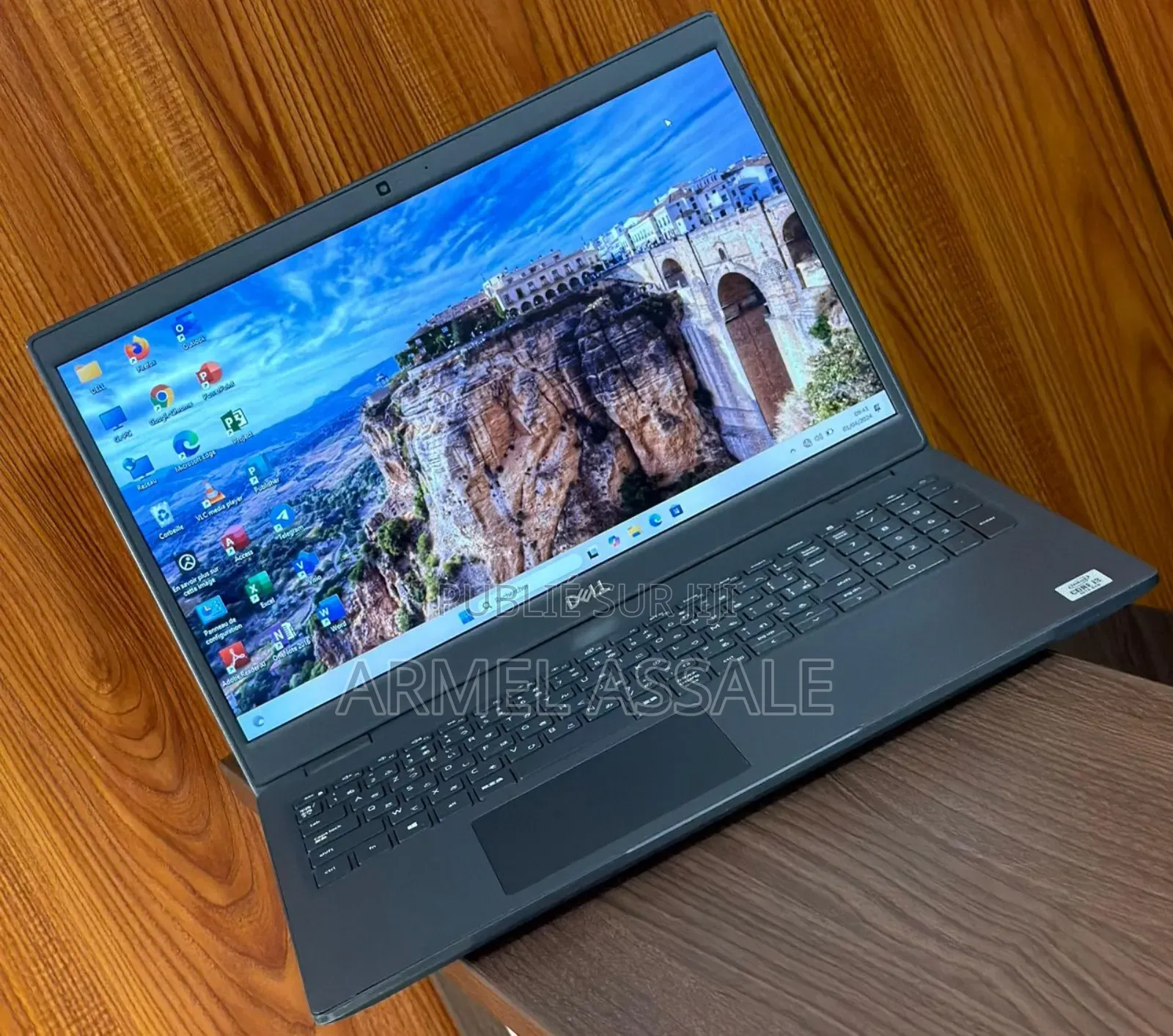 Nouveau Dell Latitude 3540 8GB Intel Core I3 SSD 256GB