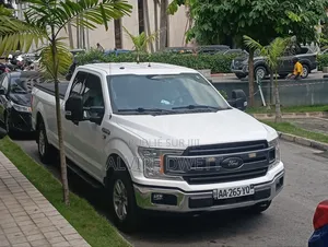 Ford F-150 XLT 4x2 Regular Cab Styleside 6.5 ft. box 122 in. WB 2018