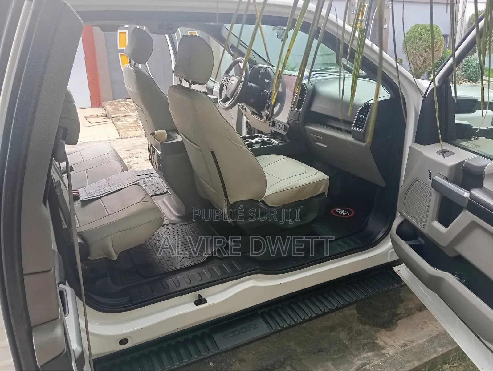 Ford F-150 XLT 4x2 Regular Cab Styleside 6.5 ft. box 122 in. WB 2018