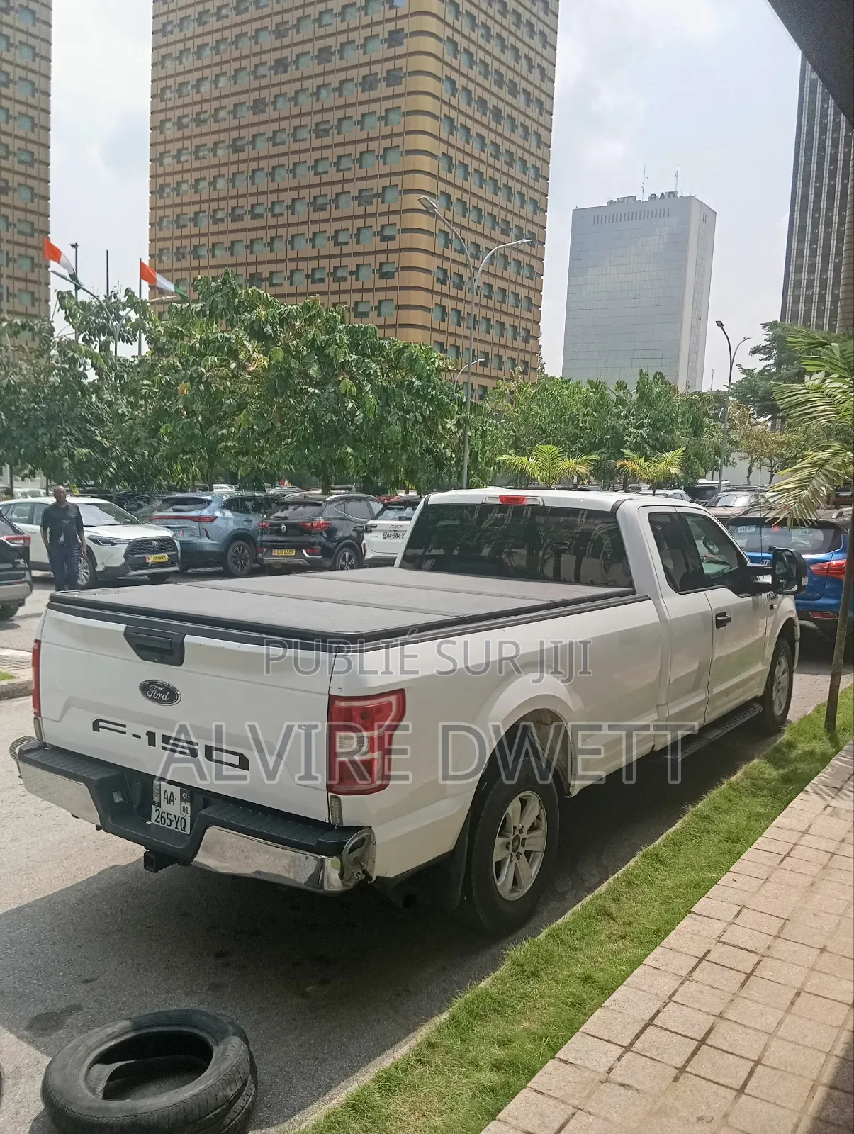 Ford F-150 XLT 4x2 Regular Cab Styleside 6.5 ft. box 122 in. WB 2018