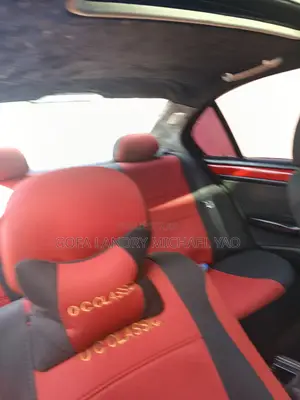 BMW 1 Series 2024 Gris