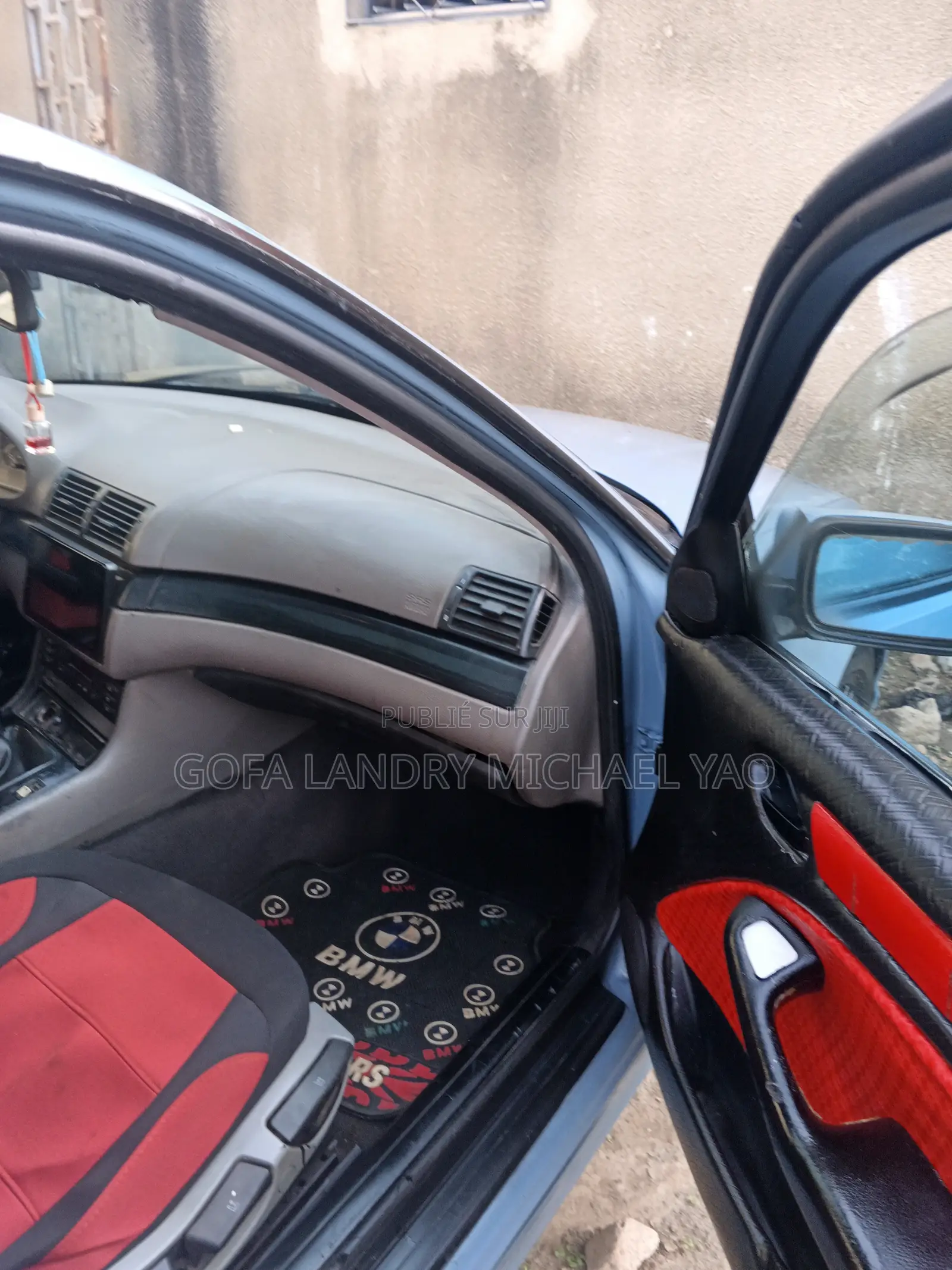 BMW 1 Series 2024 Gris