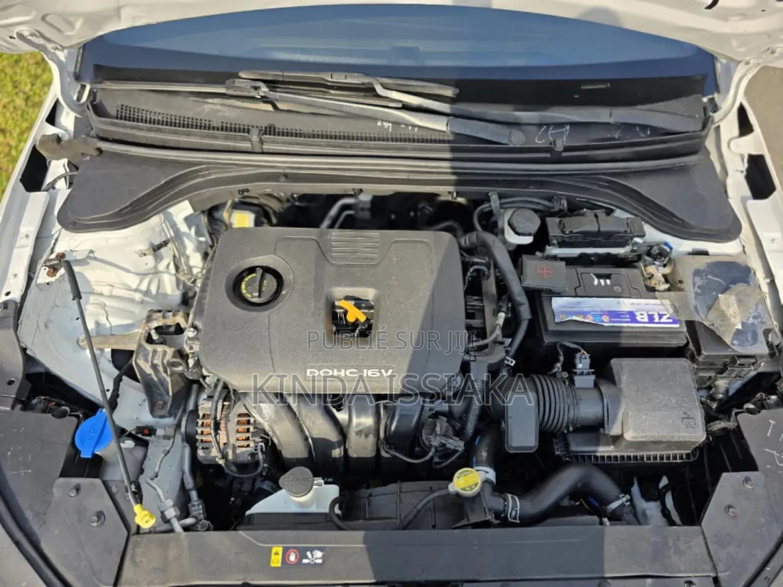 Hyundai Elantra 2020 Blanc cassé