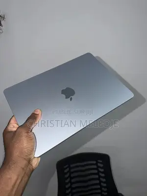 Apple MacBook Air 2025 M4 13-Inch 16GB Apple M4 SSD 256GB