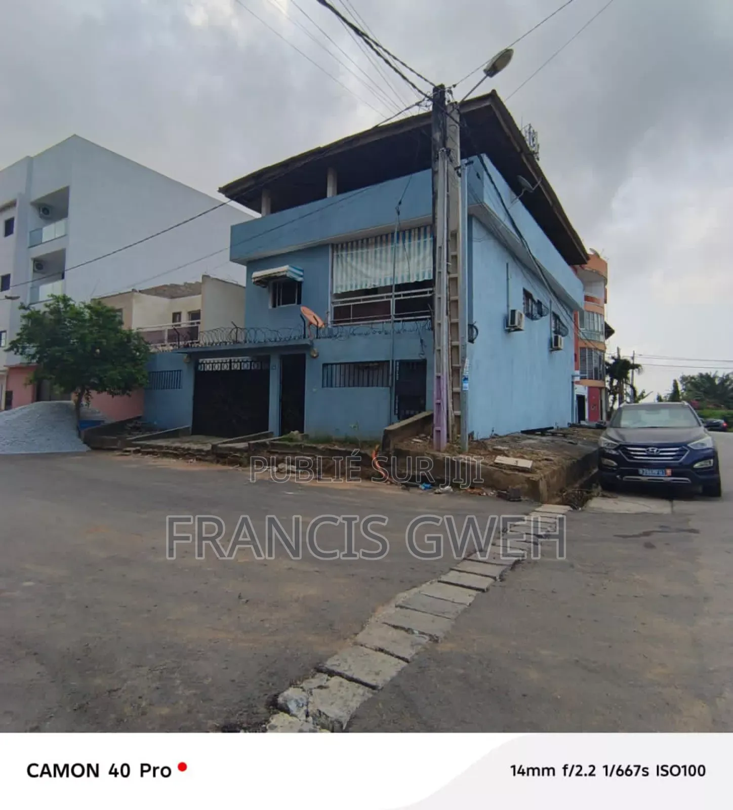 5chbre Duplex dans Francis Gweh, Cocody à Louer