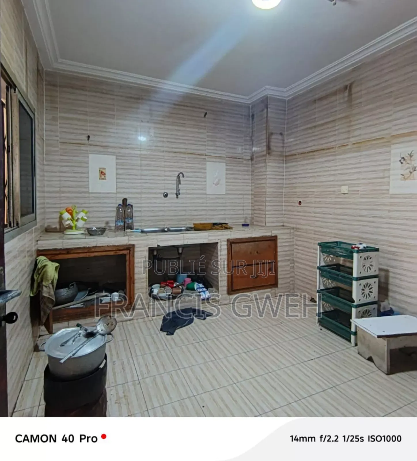 5chbre Duplex dans Francis Gweh, Cocody à Louer