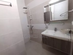 2chbre Duplex dans Francis Gweh, Cocody à Louer