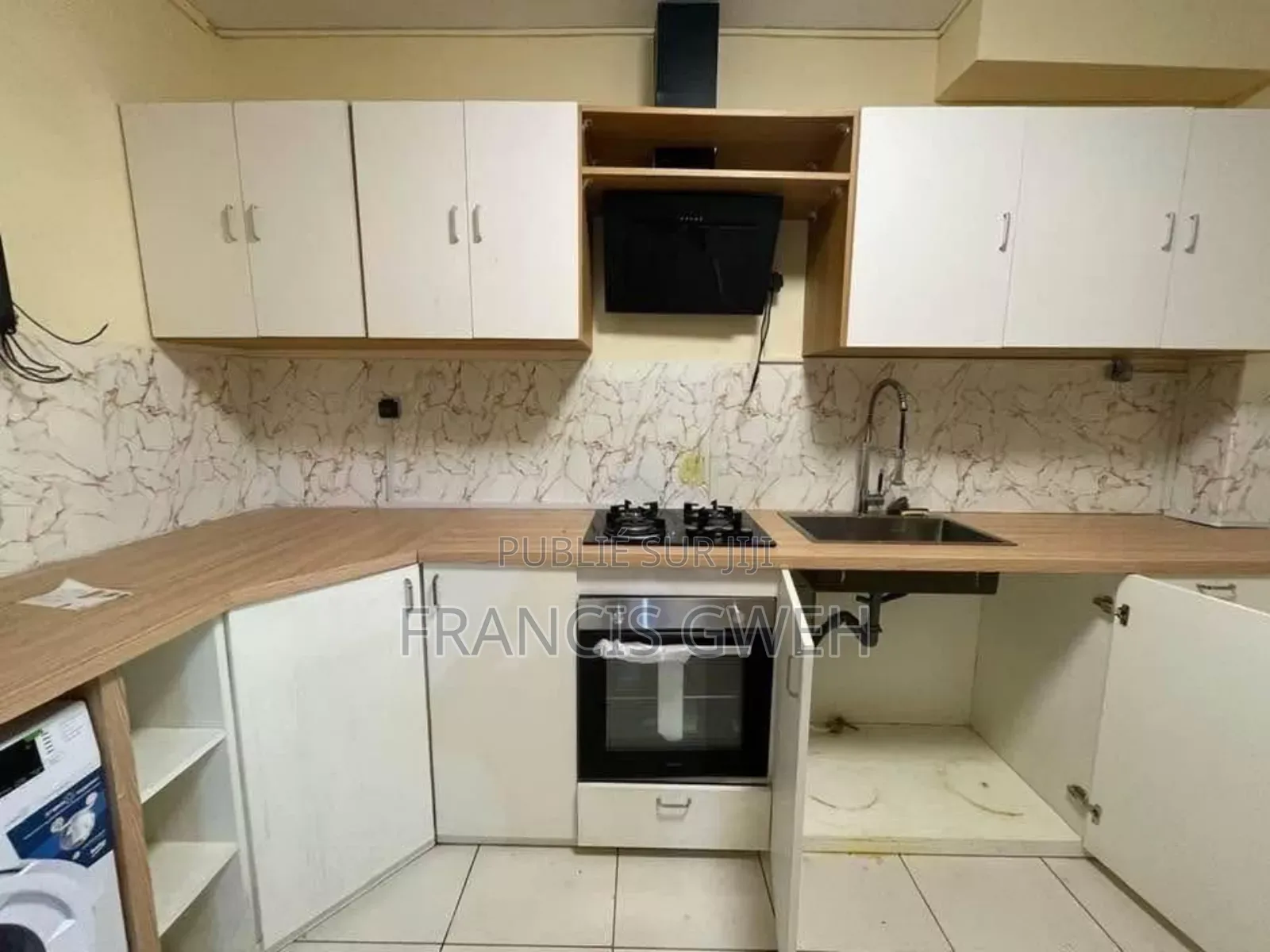 3chbre Duplex dans Francis Gweh, Cocody à Louer