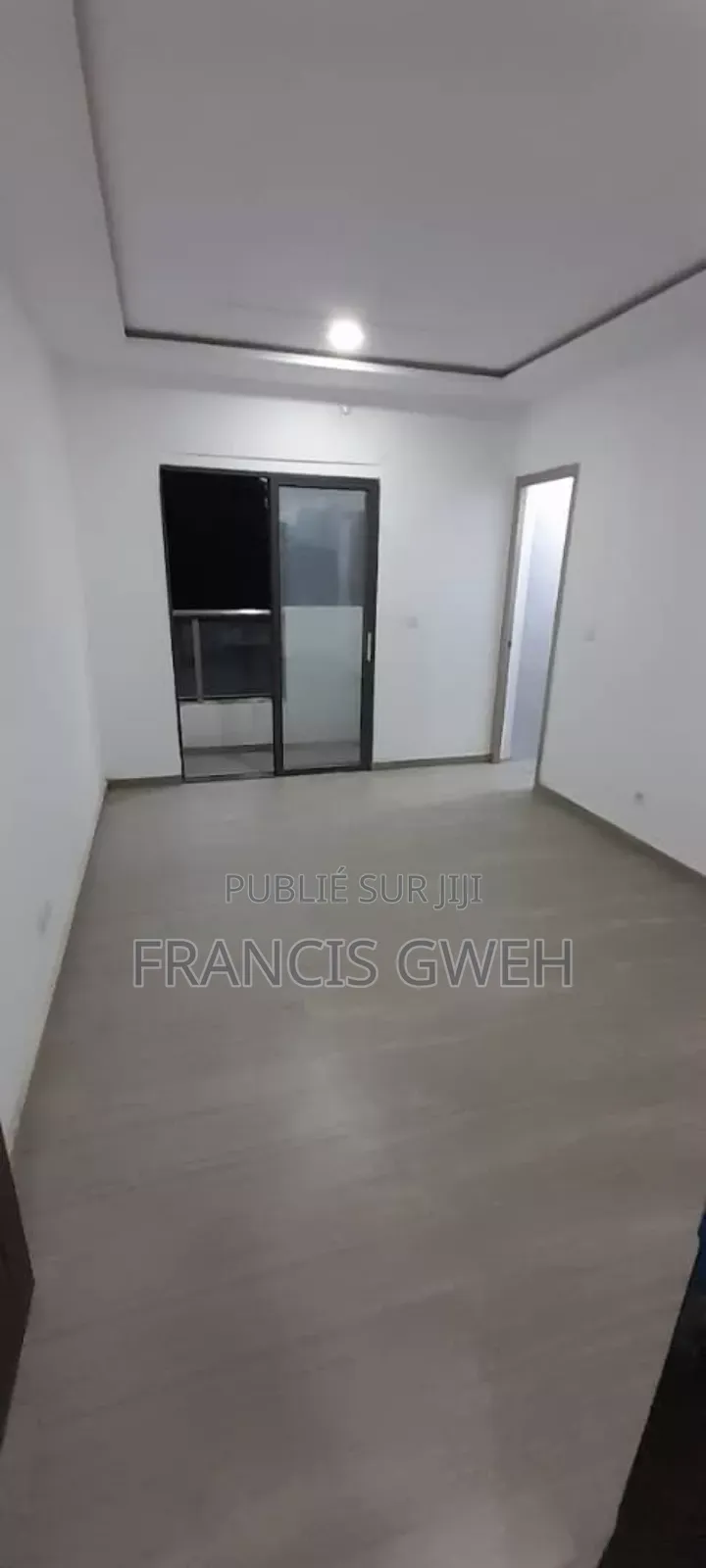 2chbre Appartement dans Francis Gweh, Cocody à Vendre