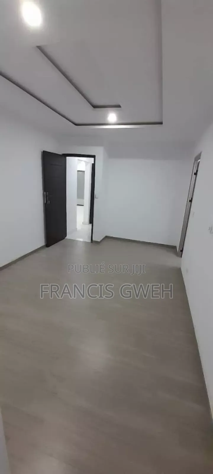 2chbre Appartement dans Francis Gweh, Cocody à Vendre