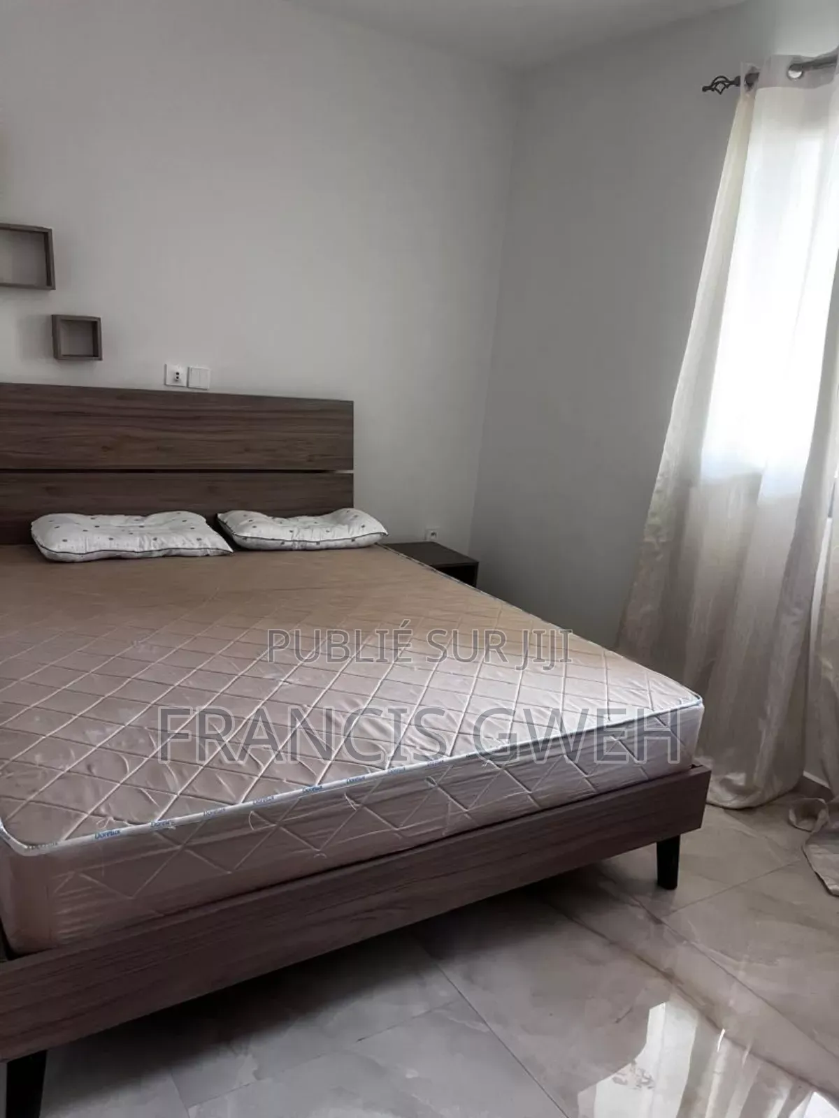 4chbre Duplex dans Francis Gweh, Cocody à Louer