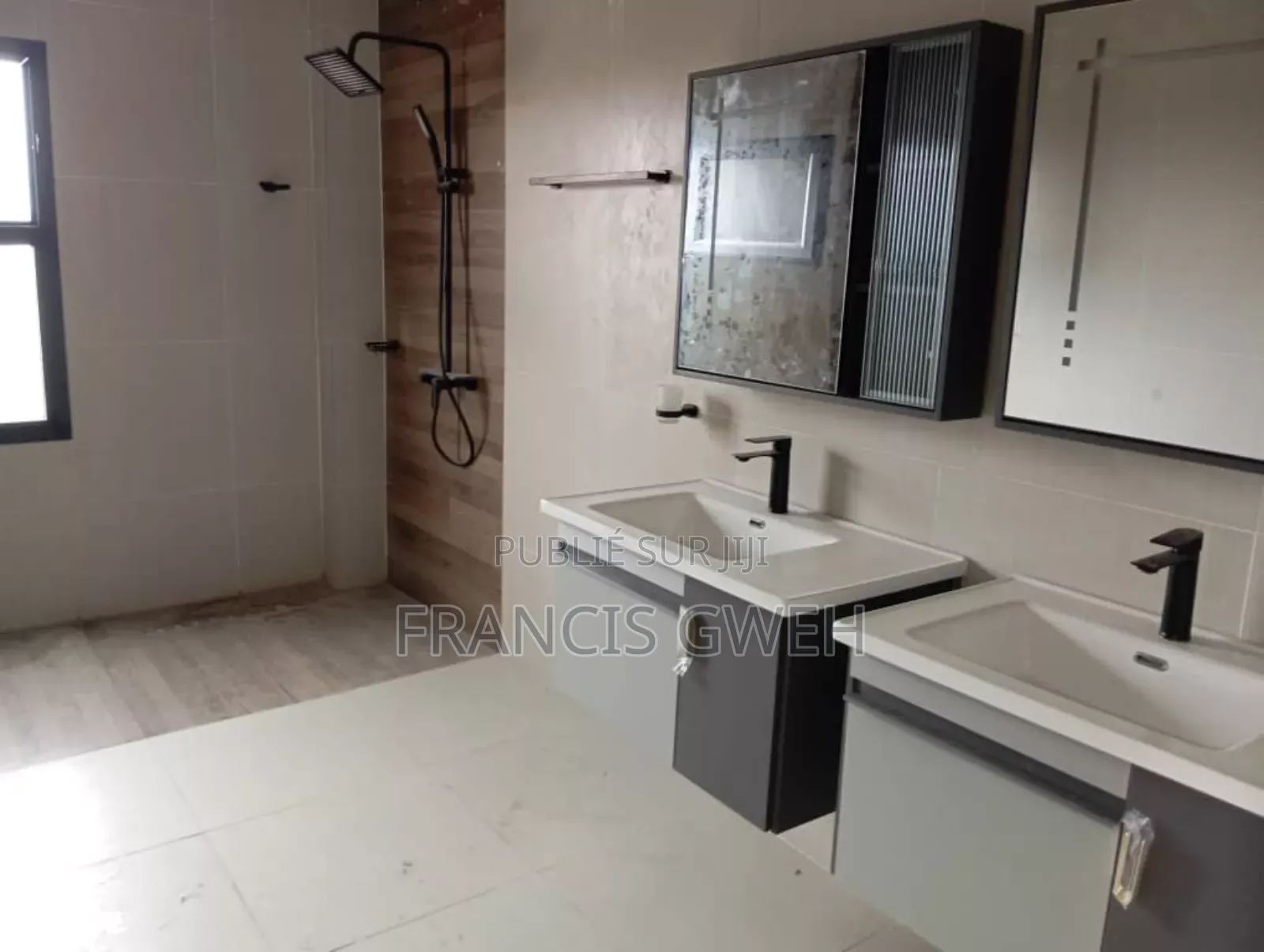 6chbre Duplex dans Francis Gweh, Cocody à Vendre