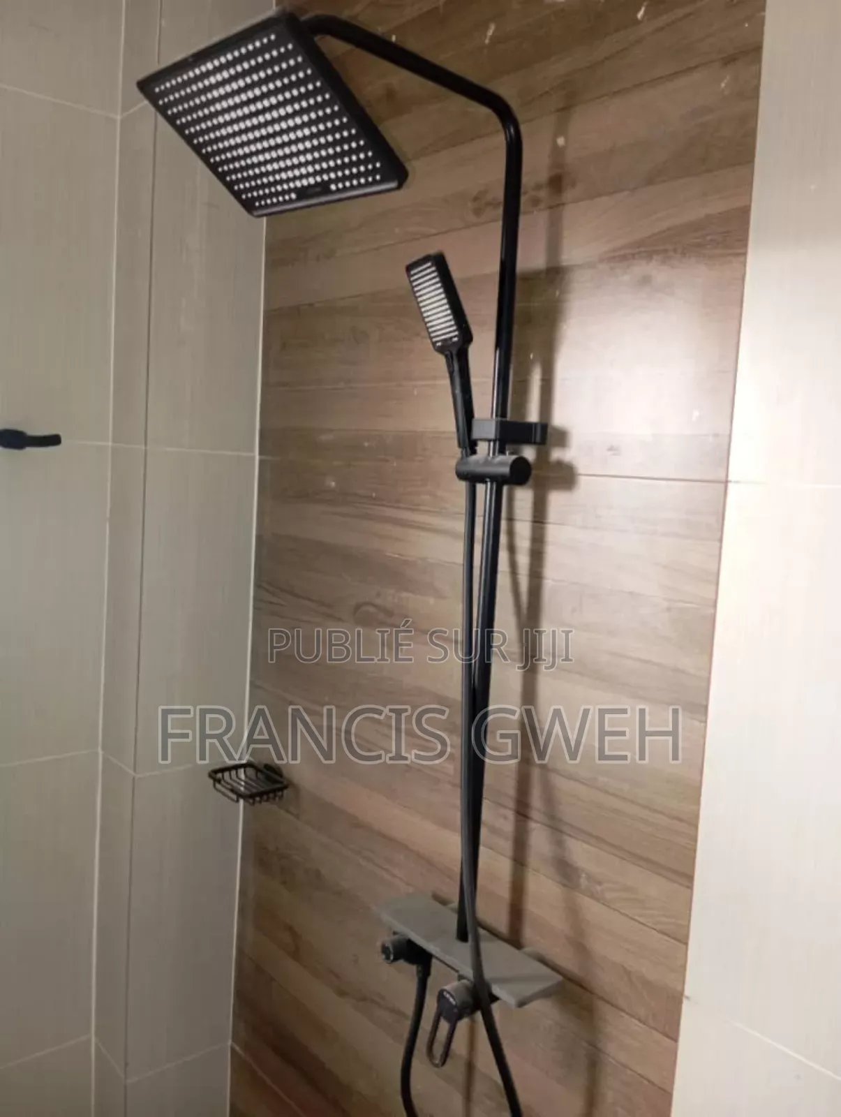 6chbre Duplex dans Francis Gweh, Cocody à Vendre