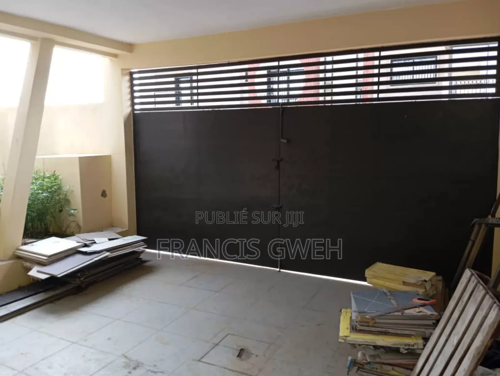 6chbre Duplex dans Francis Gweh, Cocody à Vendre