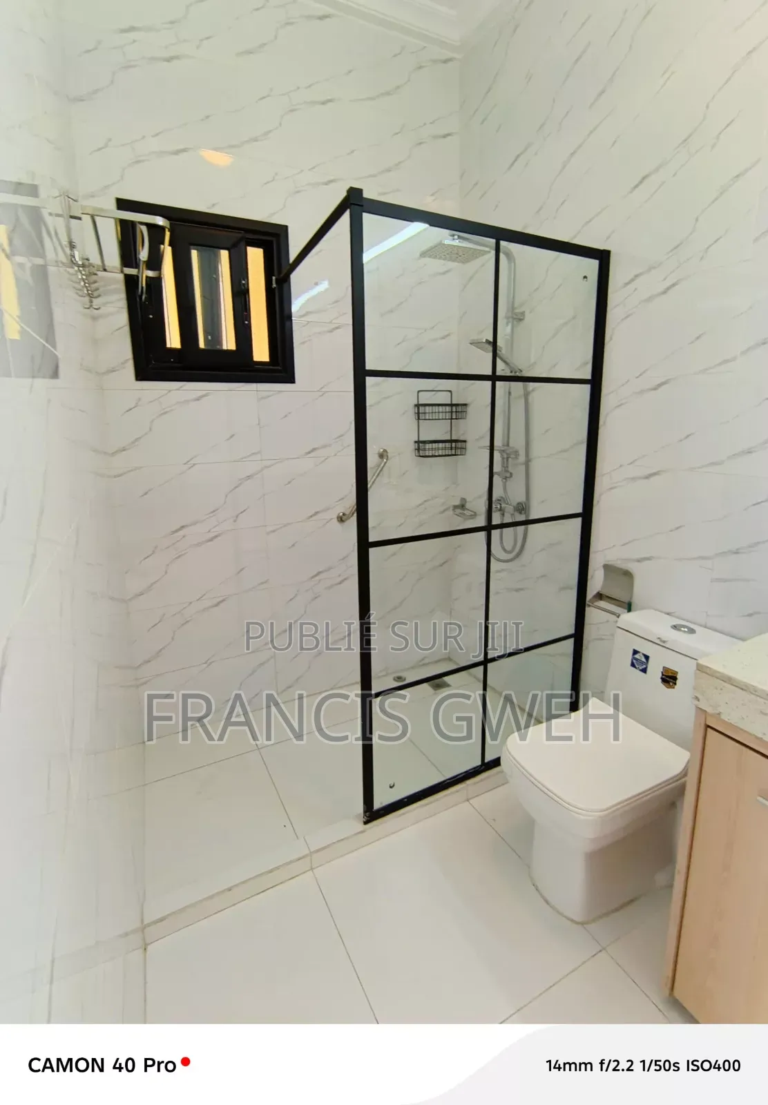 6chbre Duplex dans Francis Gweh, Cocody à Louer