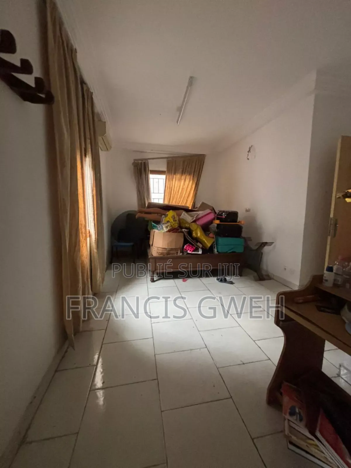 5chbre Duplex dans Francis Gweh, Cocody à Vendre