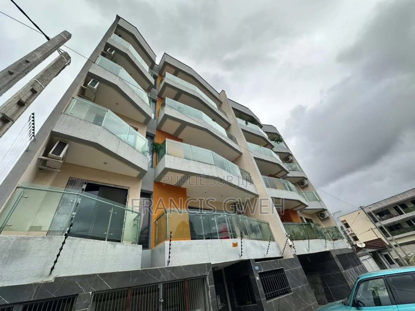 2chbre Appartement dans Francis Gweh, Cocody à Louer