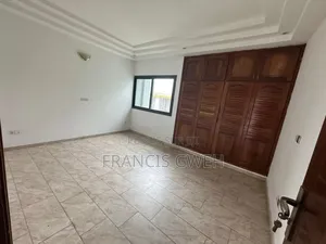 2chbre Appartement dans Francis Gweh, Cocody à Louer