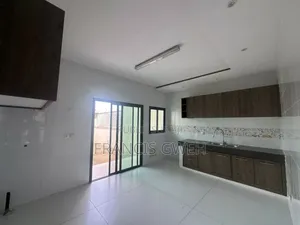 4chbre Duplex dans Francis Gweh, Cocody à Louer