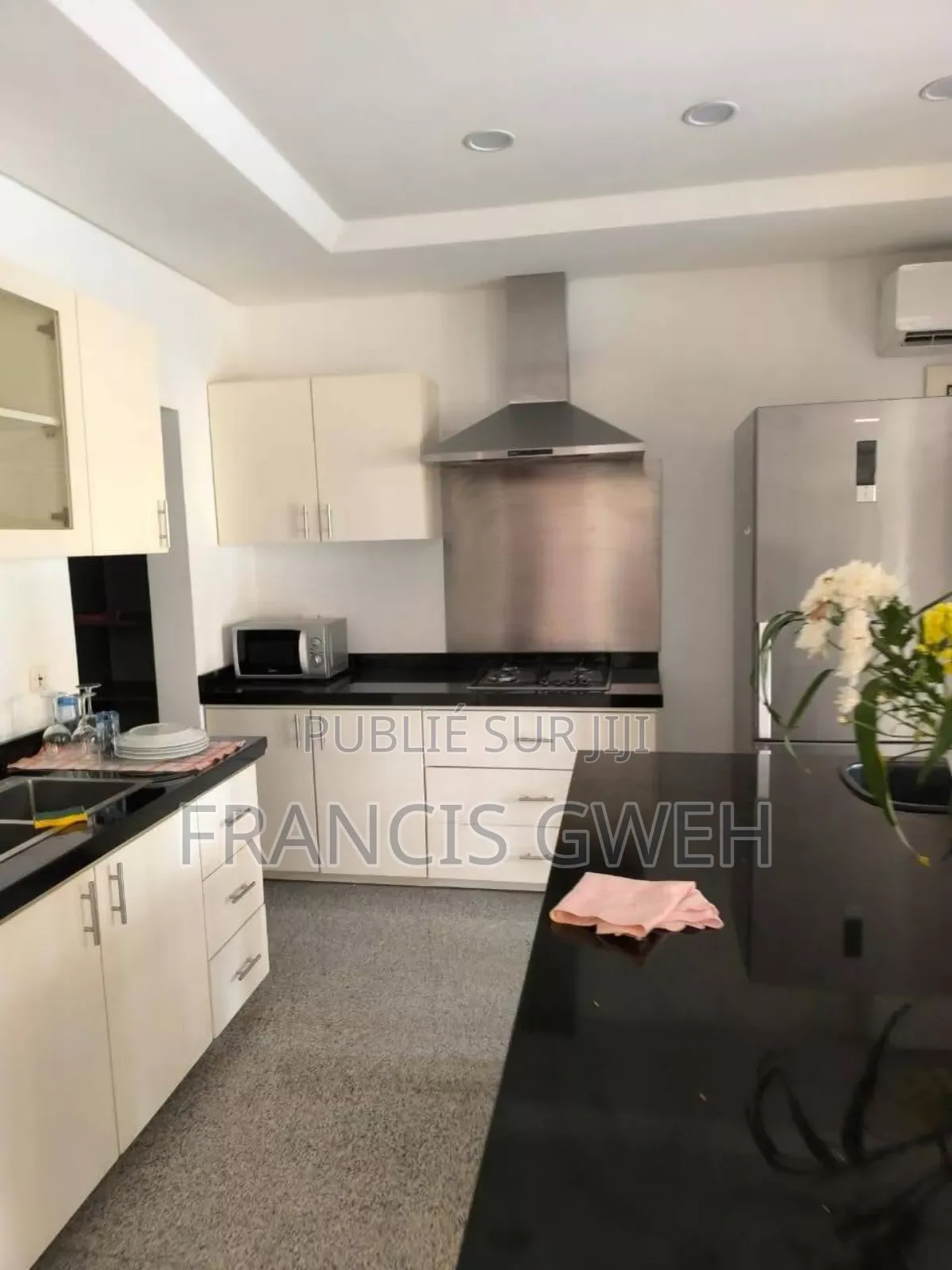 4chbre Duplex dans Francis Gweh, Cocody à Louer