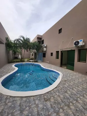5chbre Duplex dans Francis Gweh, Cocody à Louer
