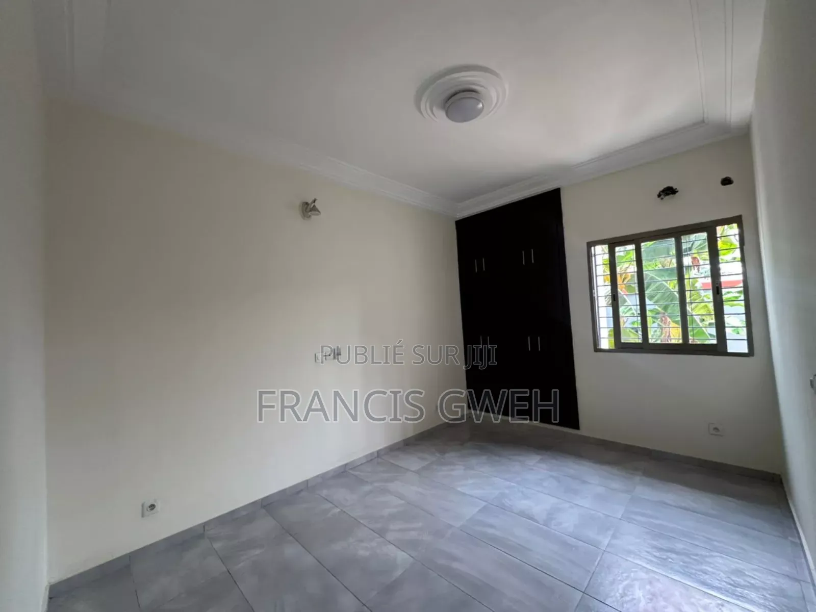 4chbre Duplex dans Francis Gweh, Cocody à Louer