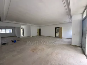 4chbre Villa dans Francis Gweh, Cocody à Louer