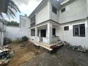 5chbre Duplex dans Francis Gweh, Cocody à Vendre