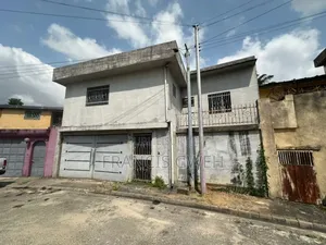 5chbre Duplex dans Francis Gweh, Cocody à Vendre