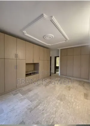 4chbre Duplex dans Francis Gweh, Cocody à Louer