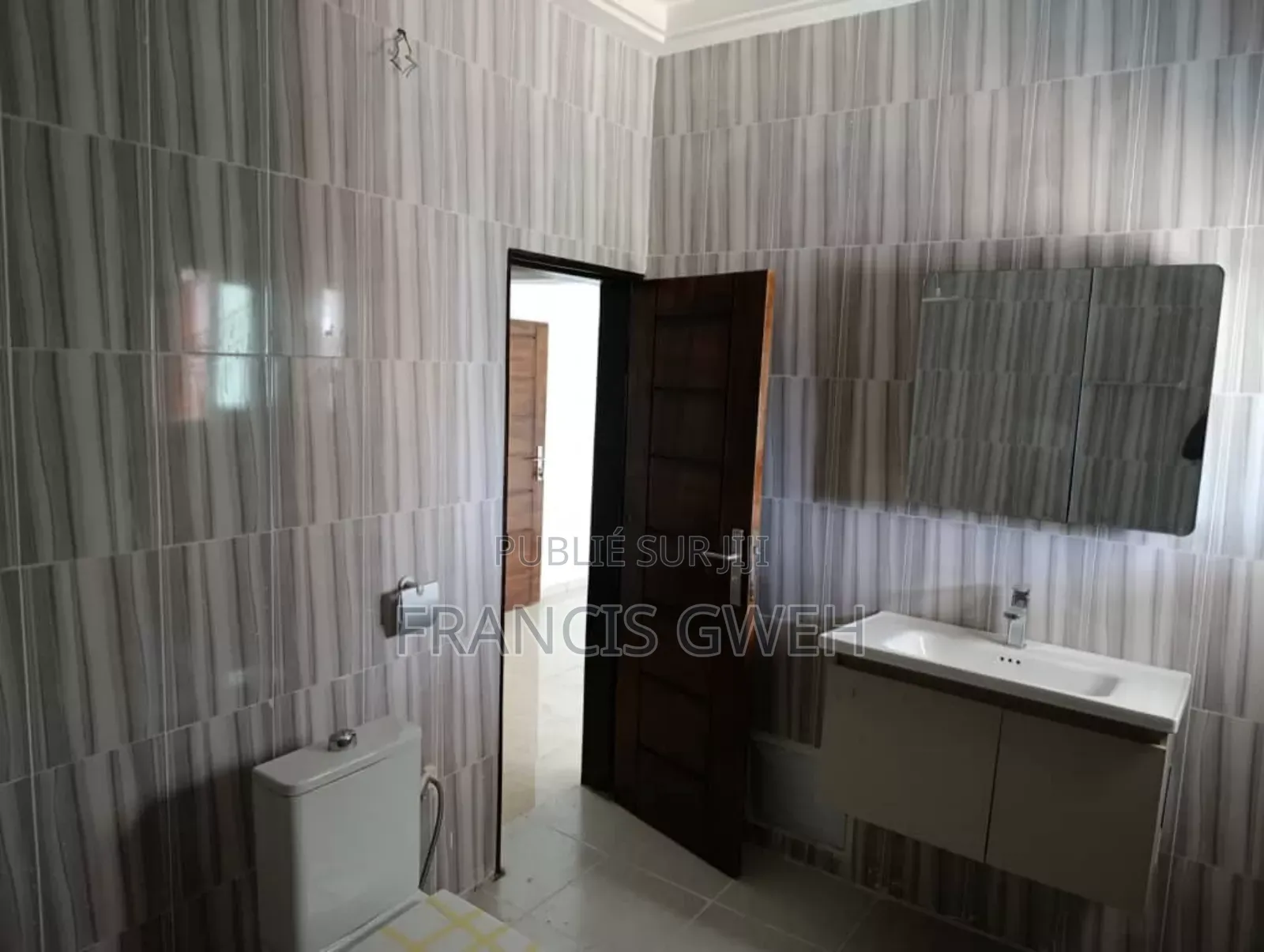 3chbre Duplex dans Francis Gweh, Cocody à Vendre